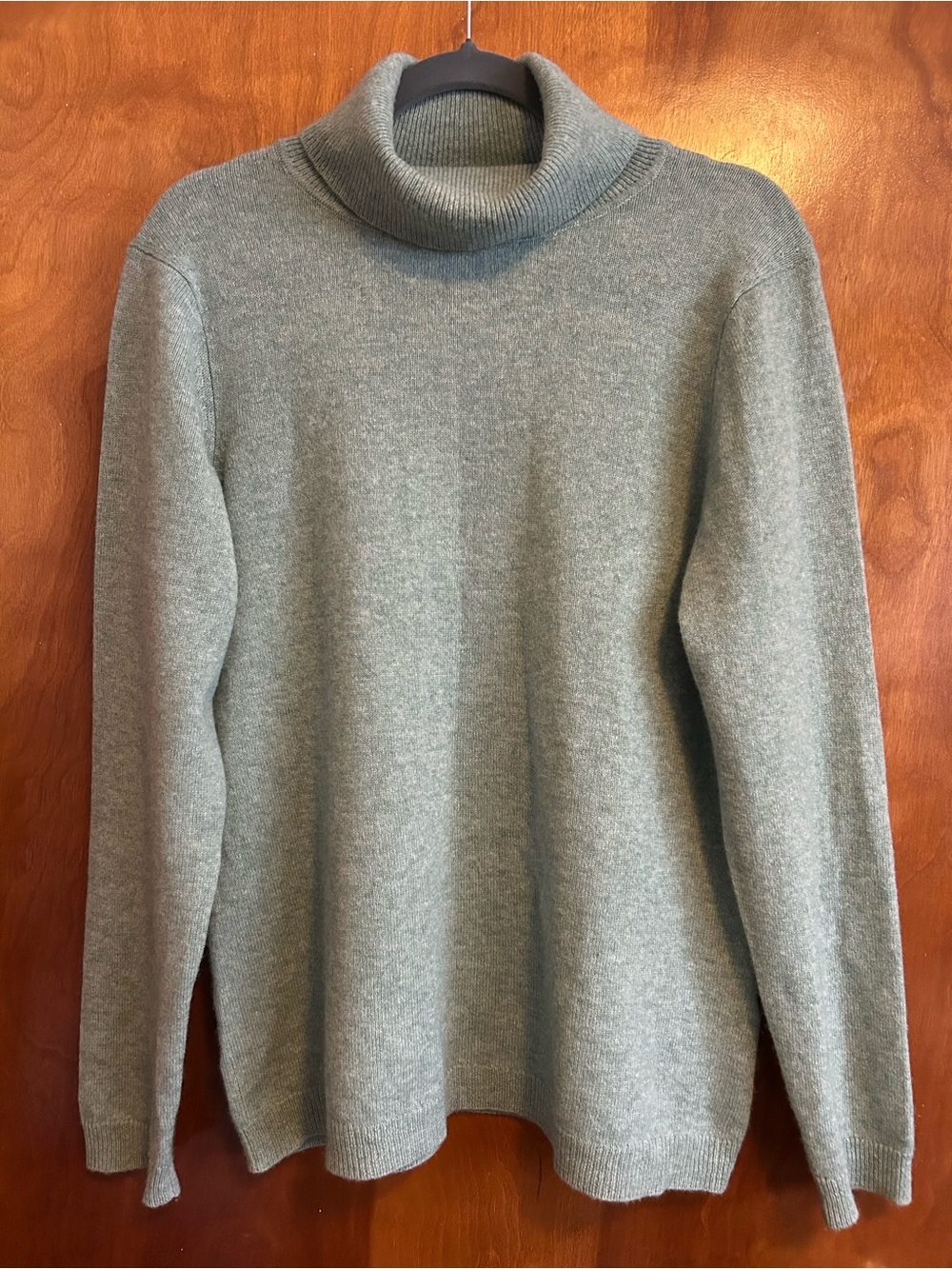 Charter Club 100% Cashmere Luxury Women's Light Green Roll Neck Sweater, Size XL
